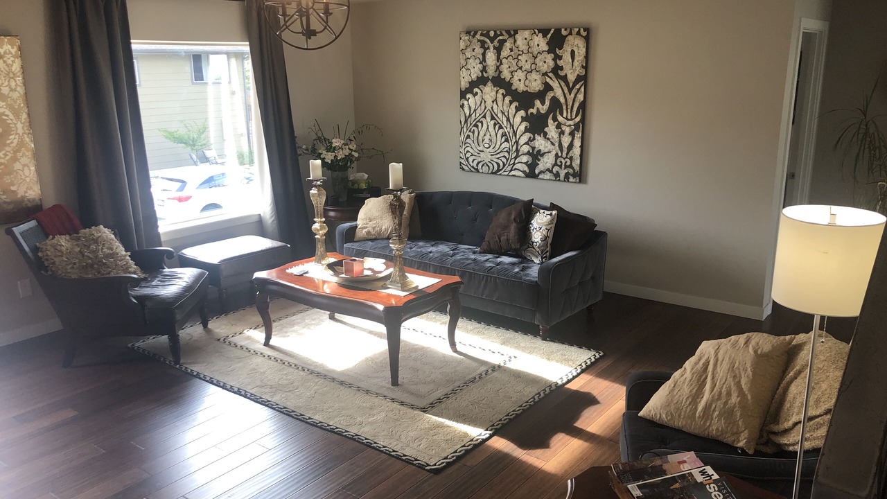 Photo of Livingroom in White Center