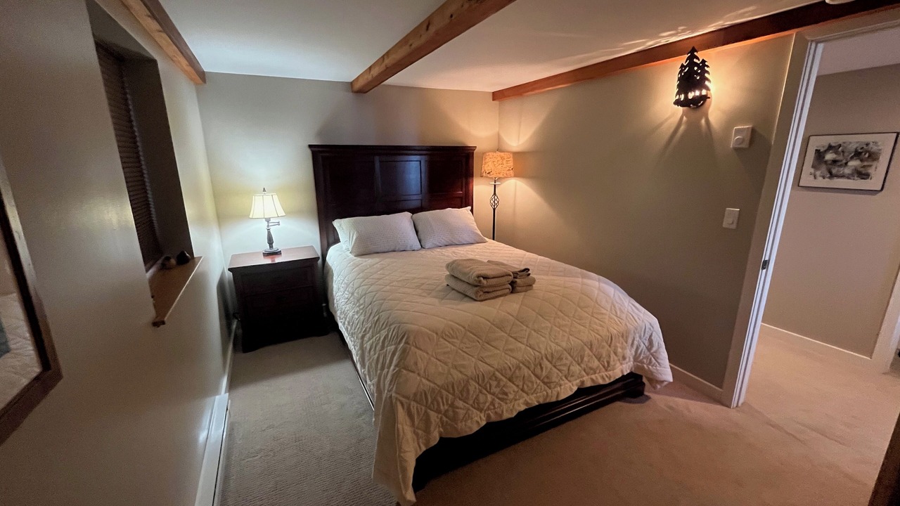 Photo of Bedroom in Diamond Ridge