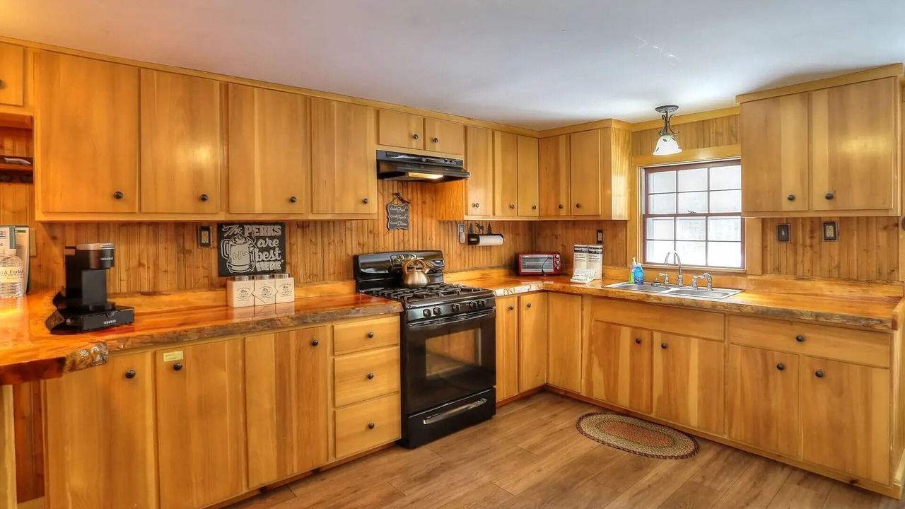 Photo of Kitchen in Rangeley Plantation