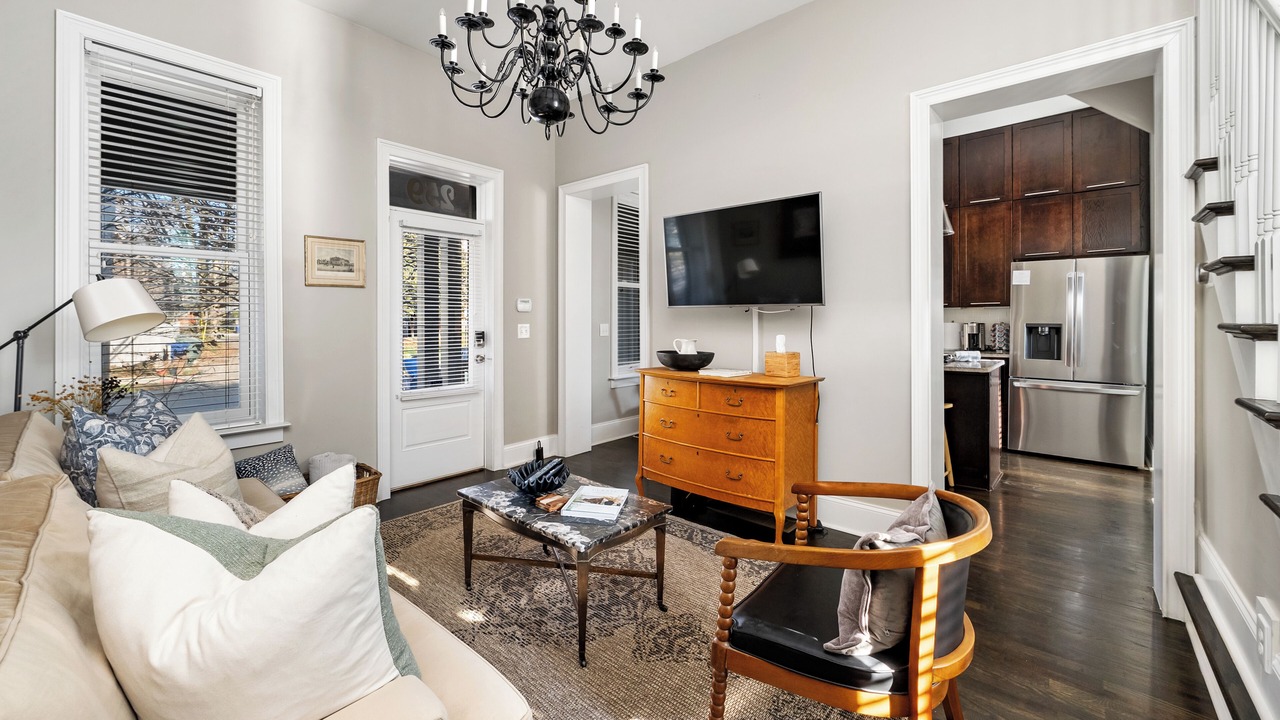 Photo of Livingroom in Victorian Village