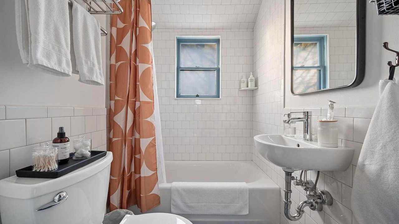 Photo of Bathroom in Holly