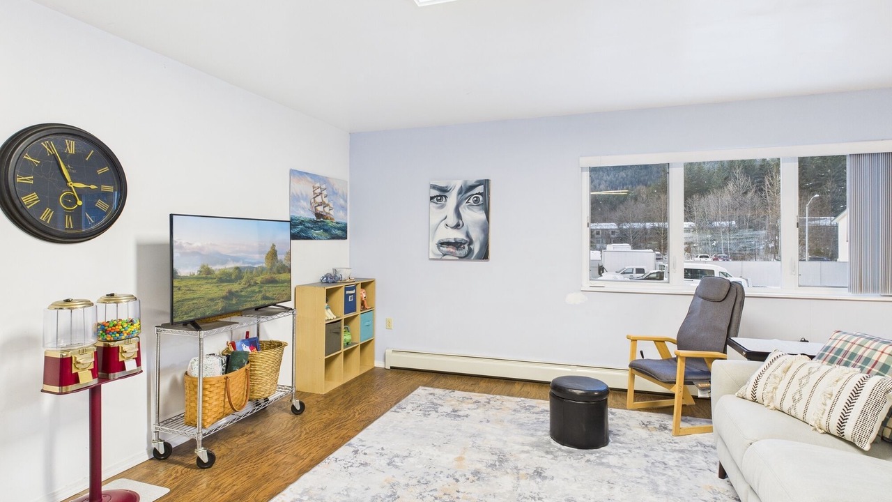 Photo of Livingroom in Juneau