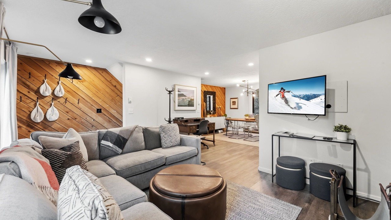 Photo of Livingroom in Warrior's Mark