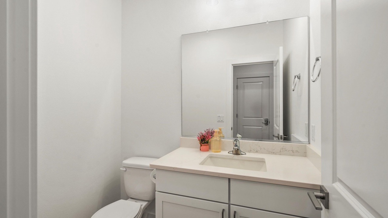 Photo of Bathroom in Bayshore - Klatt