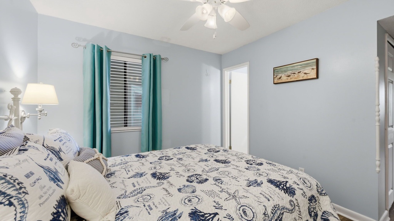 Photo of Bedroom in Carolina Shores