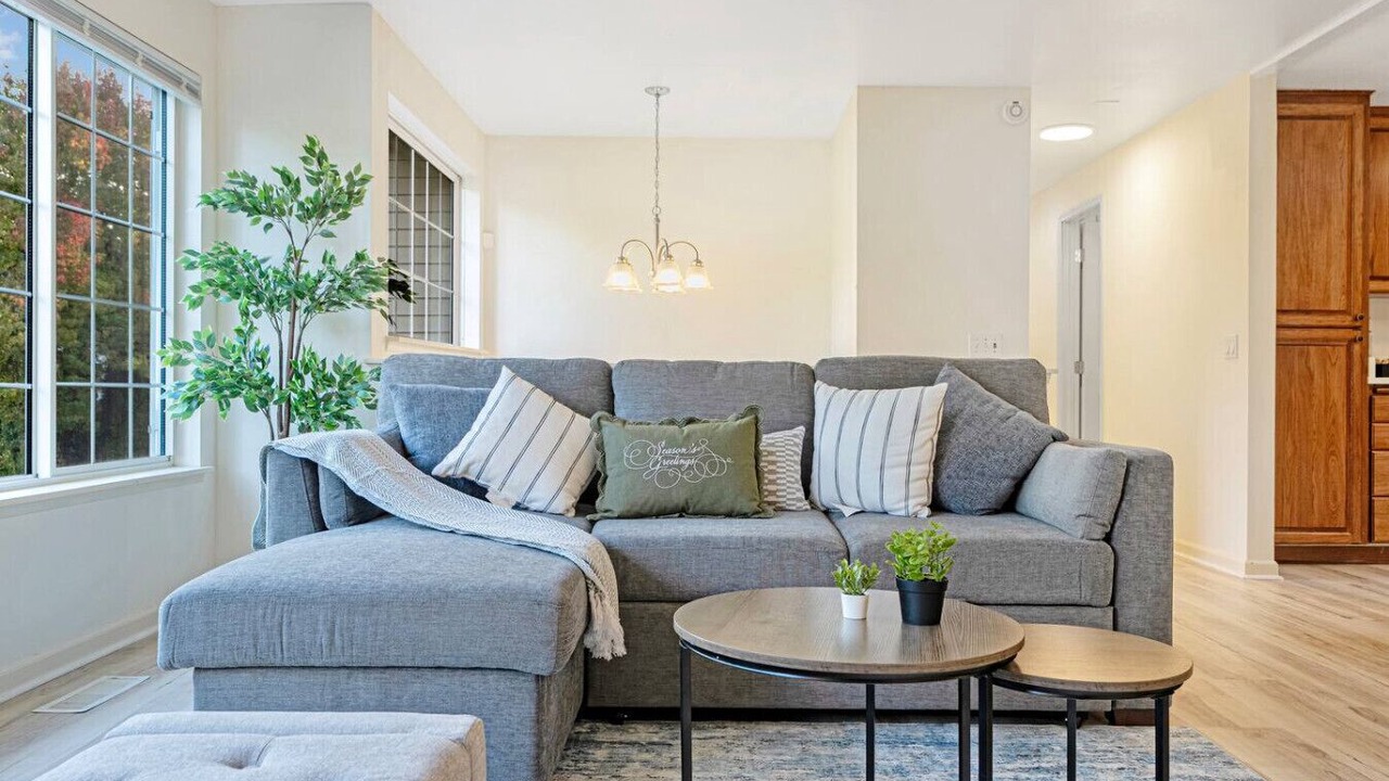 Photo of Livingroom in Mountlake Terrace