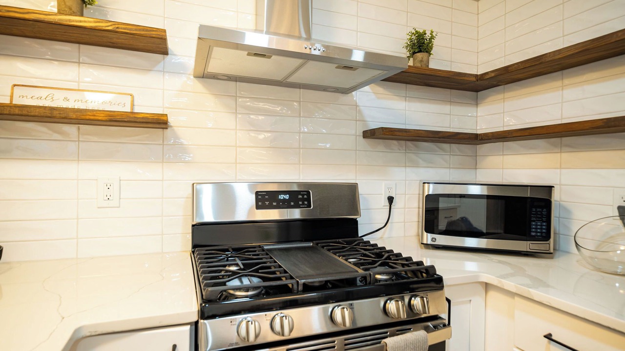 Photo of Kitchen in Summit Station