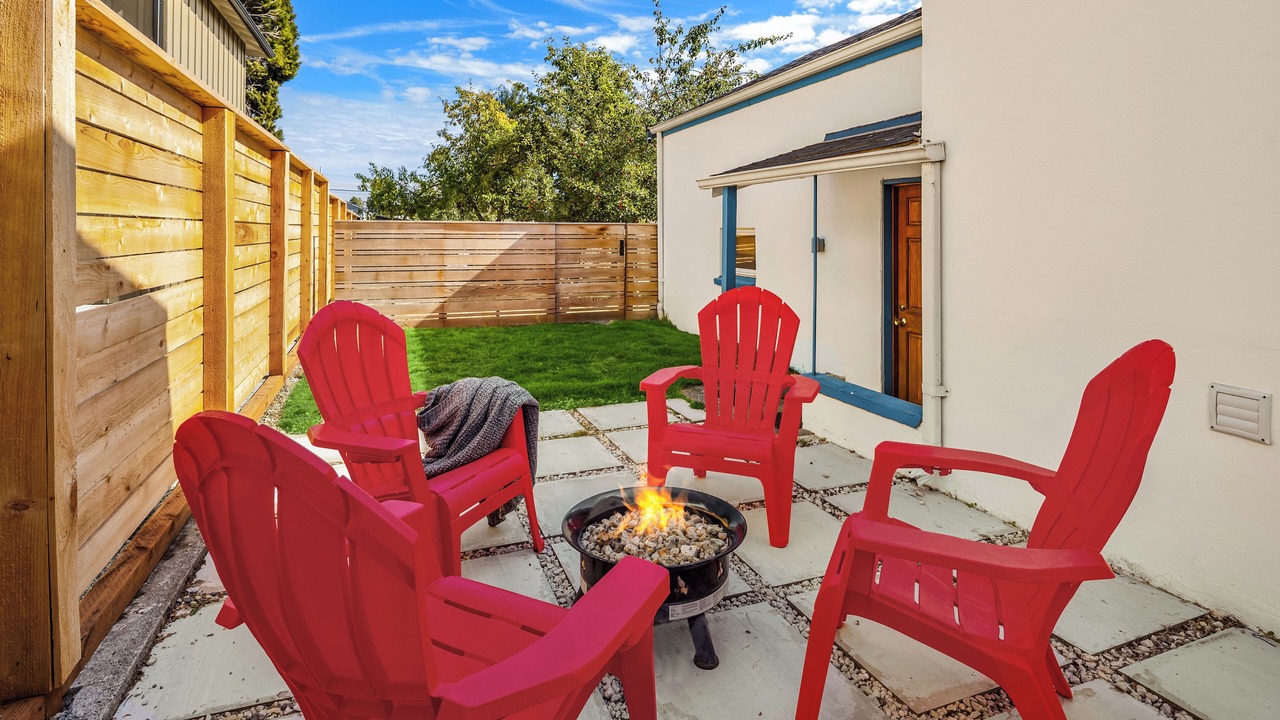 Photo of Patio Balcony in Bitter Lake