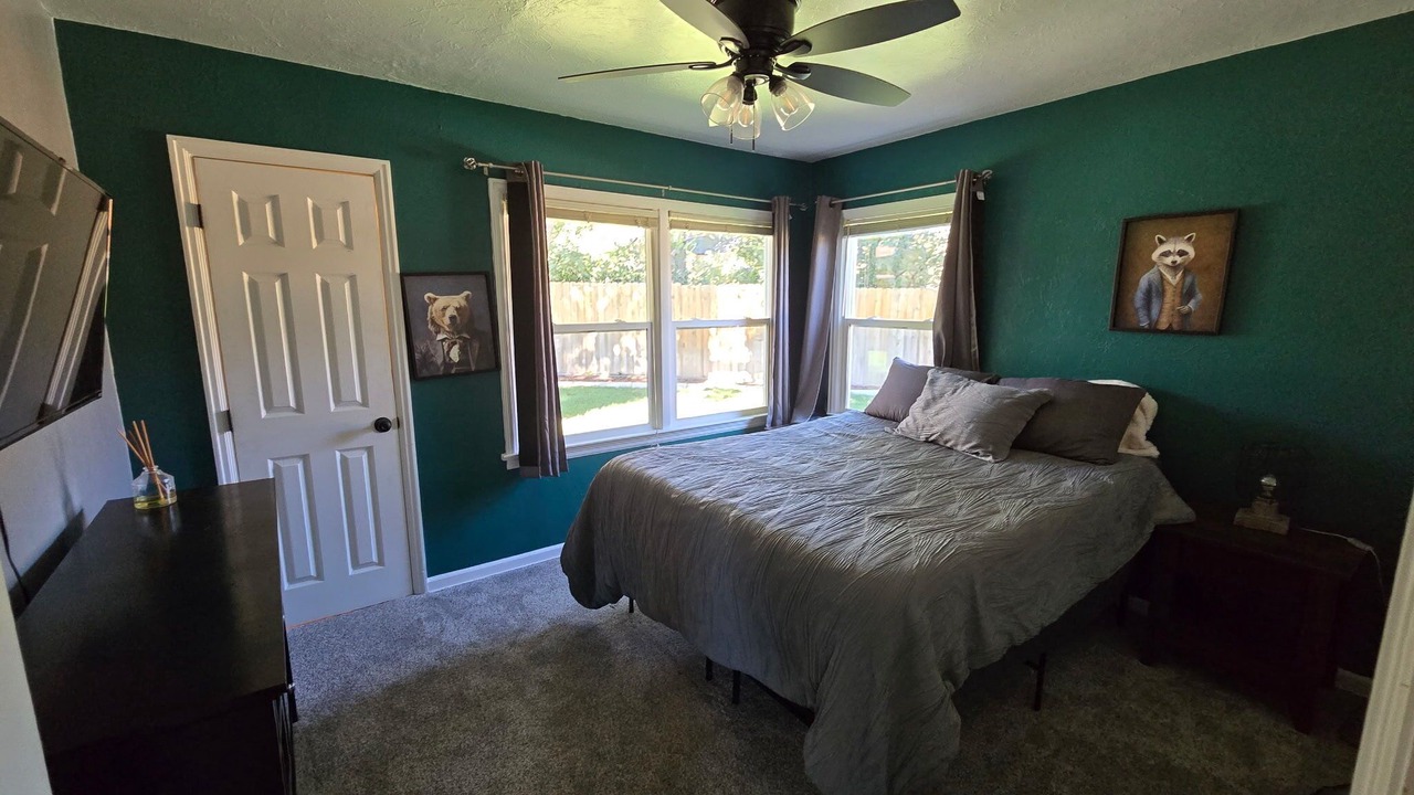Photo of Bedroom in Broadmoor