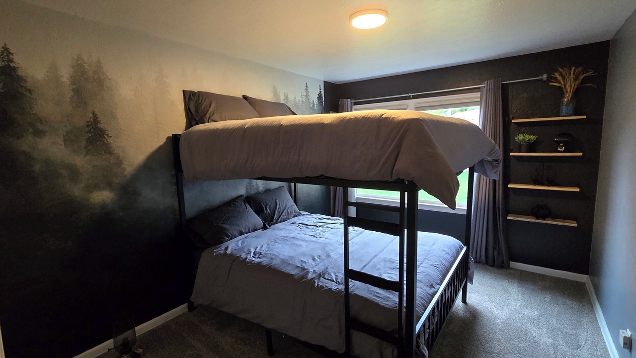 Photo of Bedroom in Broadmoor