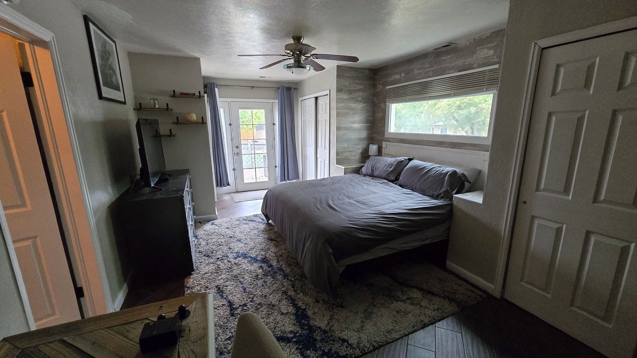 Photo of Bedroom in Broadmoor