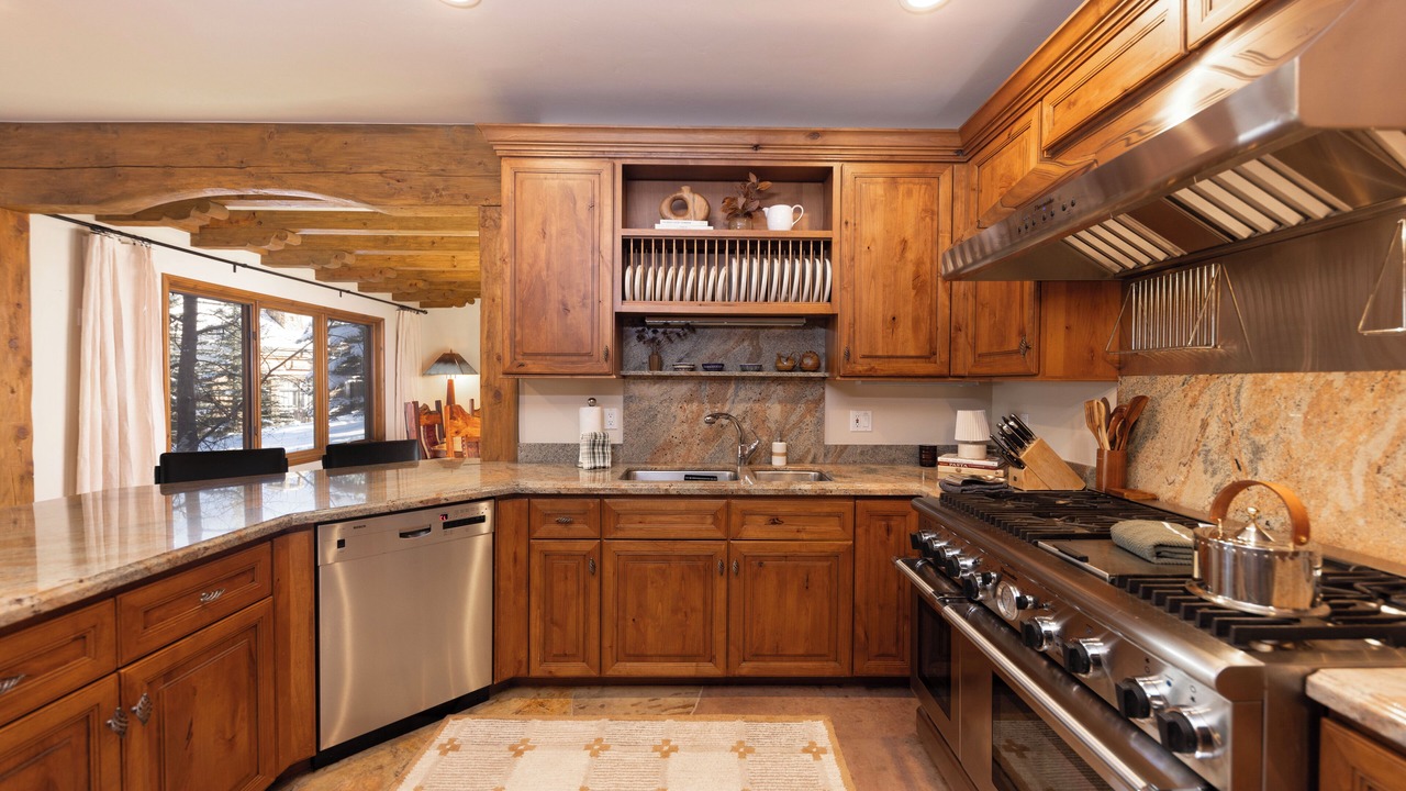 Photo of Kitchen in Four O'Clock