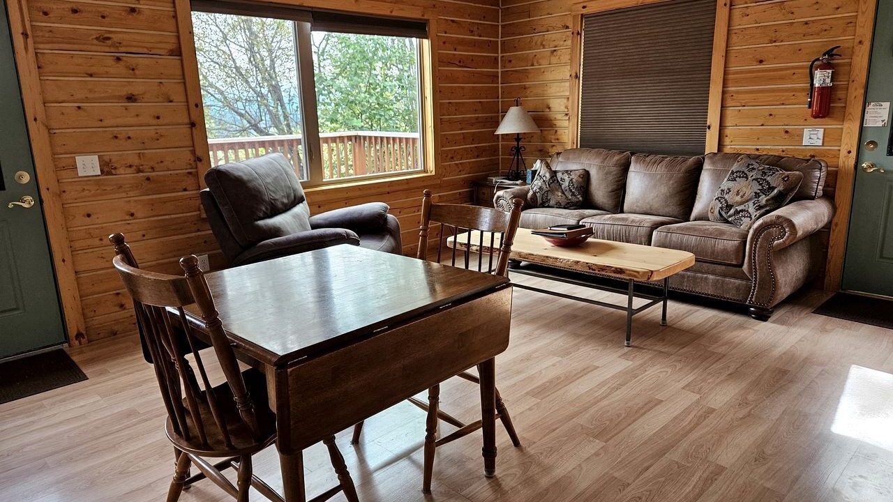 Photo of Livingroom in McCarthy