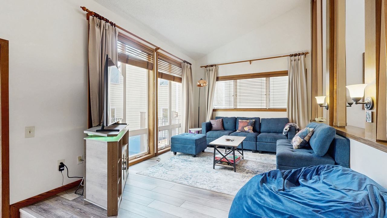 Photo of Livingroom in Silvercreek