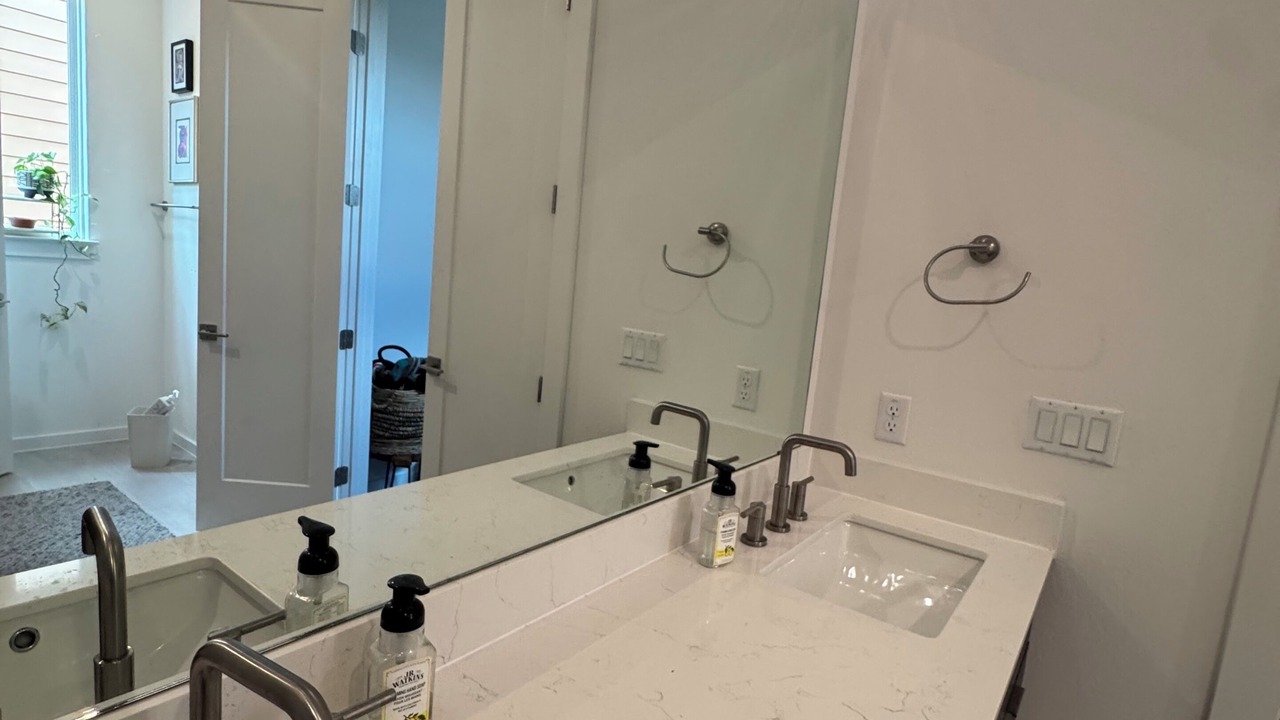 Photo of Bathroom in West Oak Hill