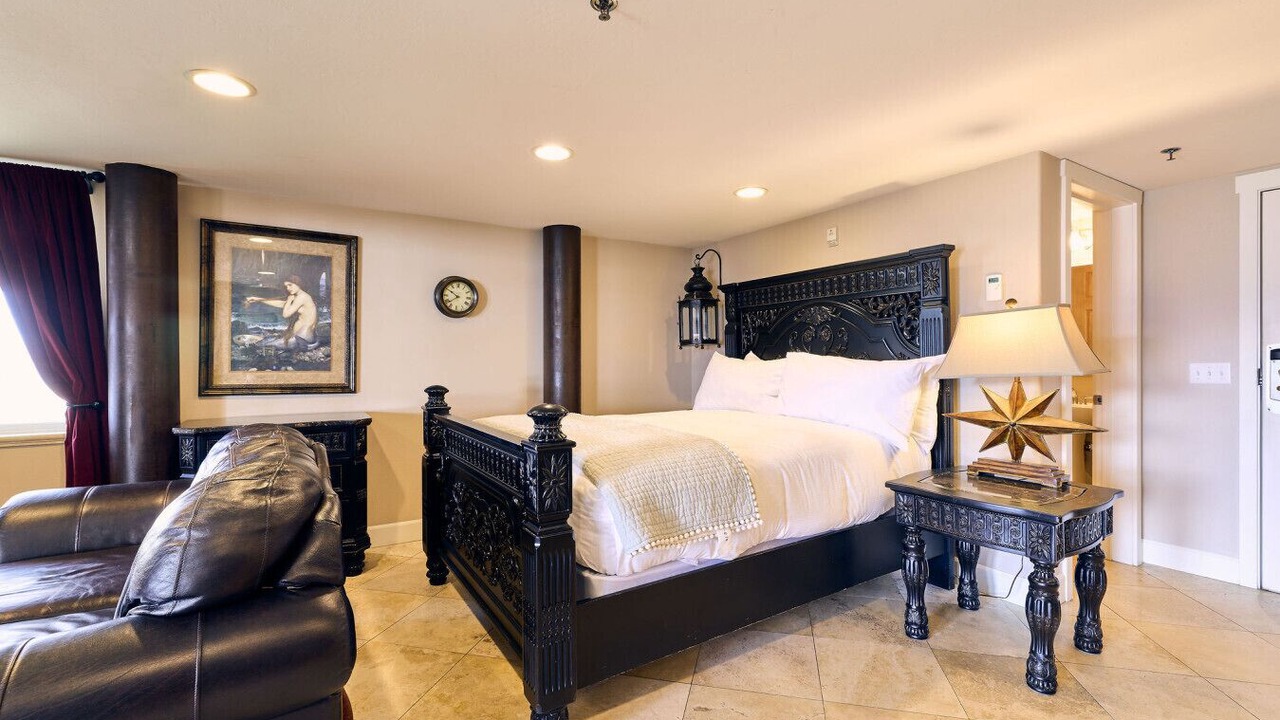 Photo of Bedroom in Homer