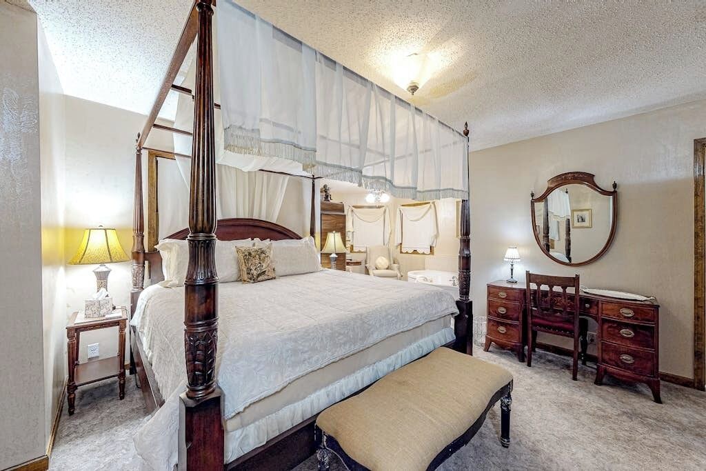 Photo of Bedroom in South Fork