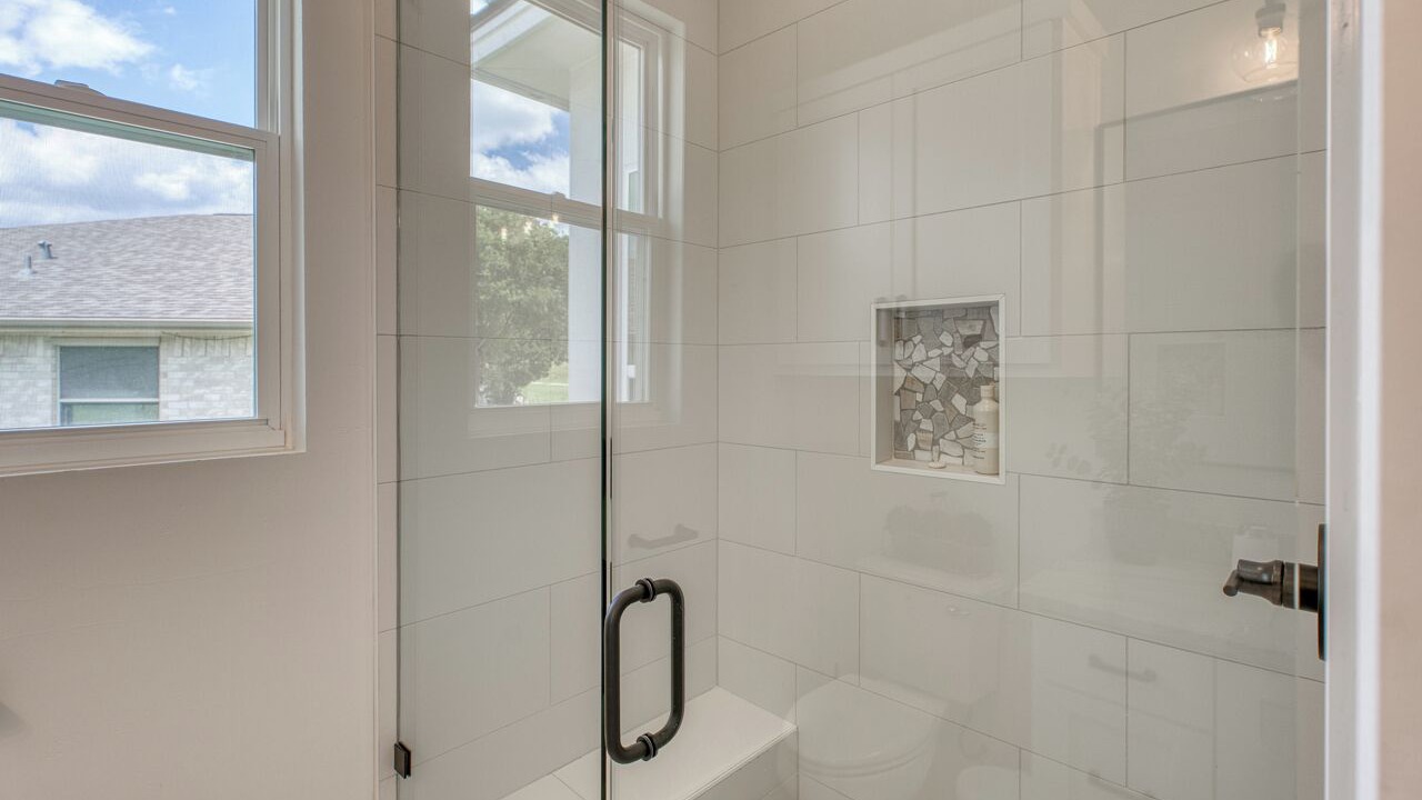 Photo of Bathroom in Highland Lake Estates