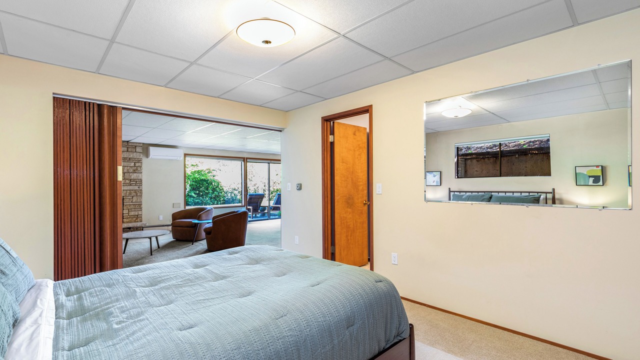 Photo of Bedroom in Seattle Metro Area