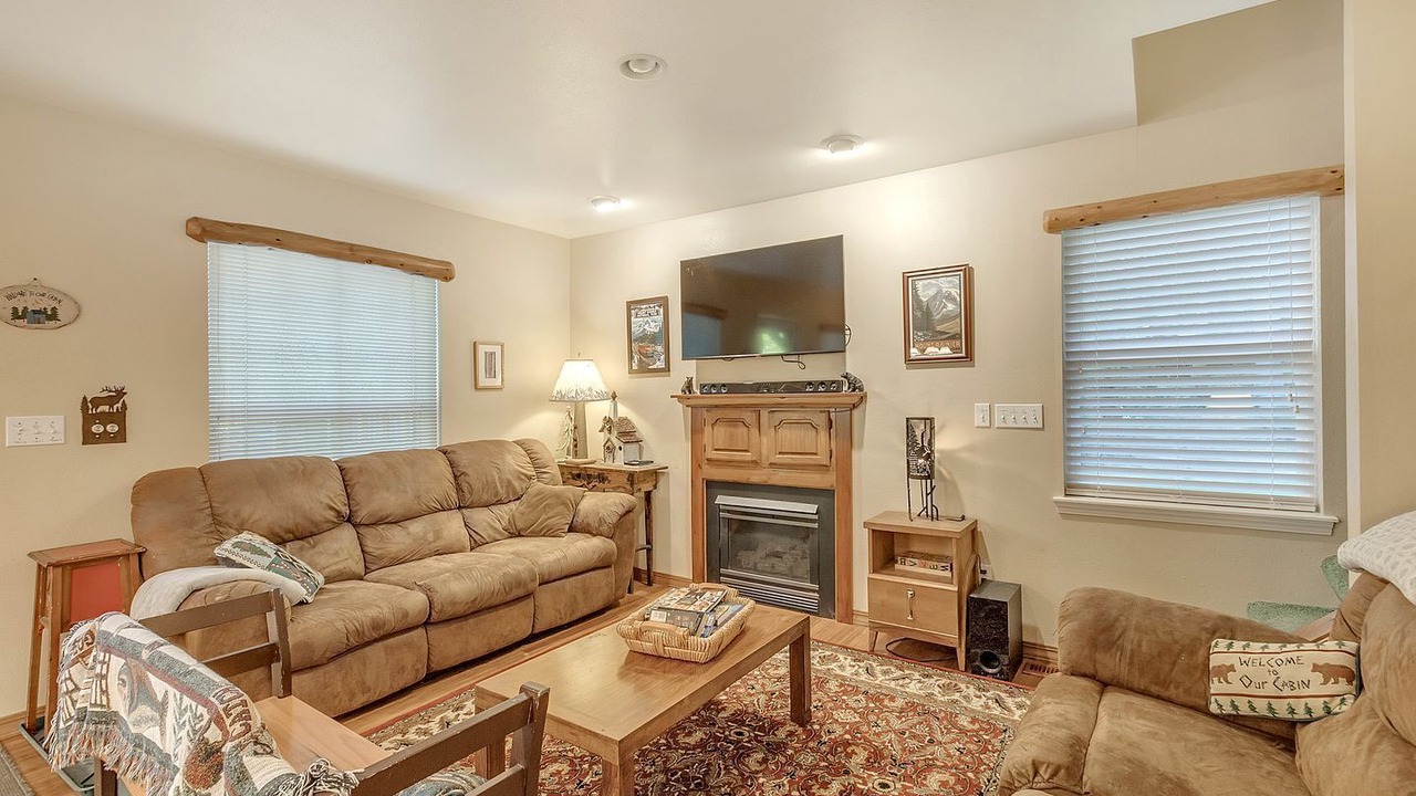 Photo of Livingroom in Enumclaw