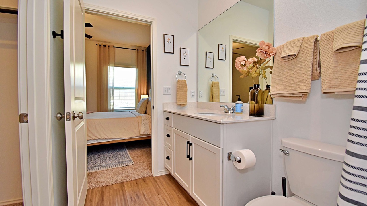 Photo of Bathroom in Del Valle
