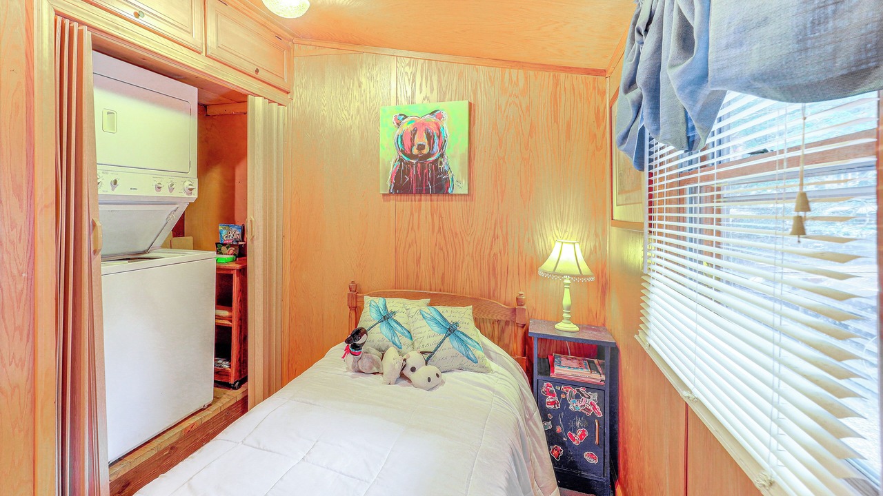 Photo of Bedroom in Newland