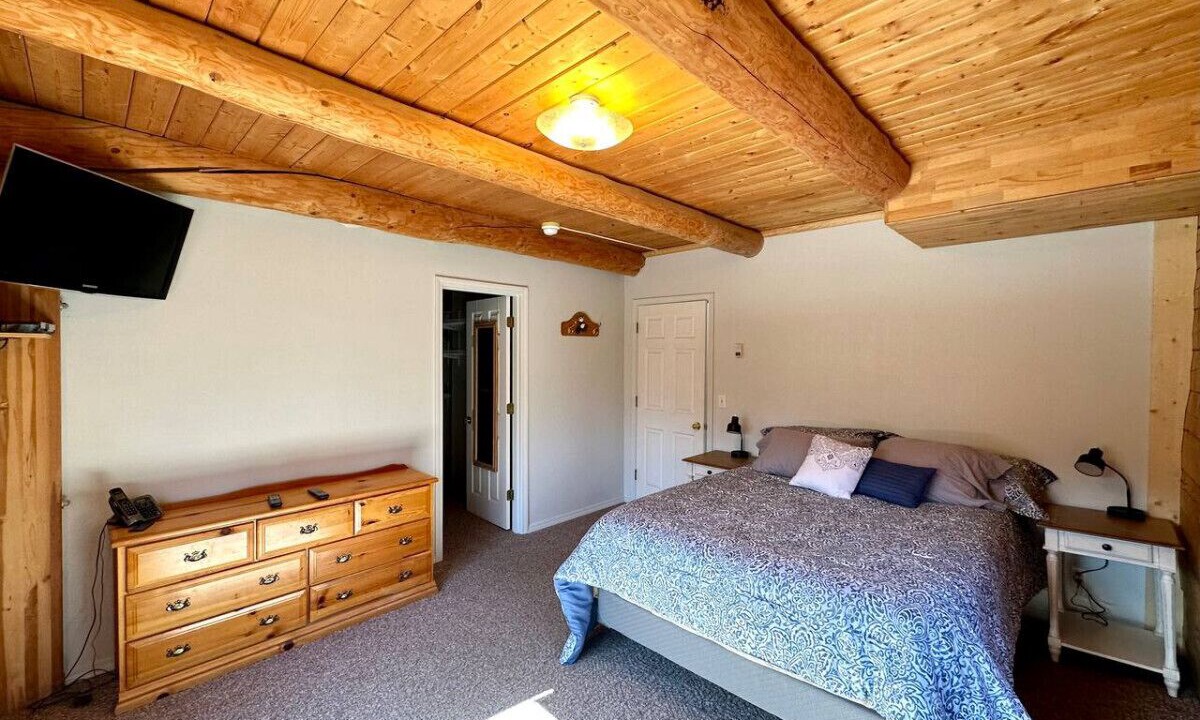 Photo of Bedroom in Kasilof