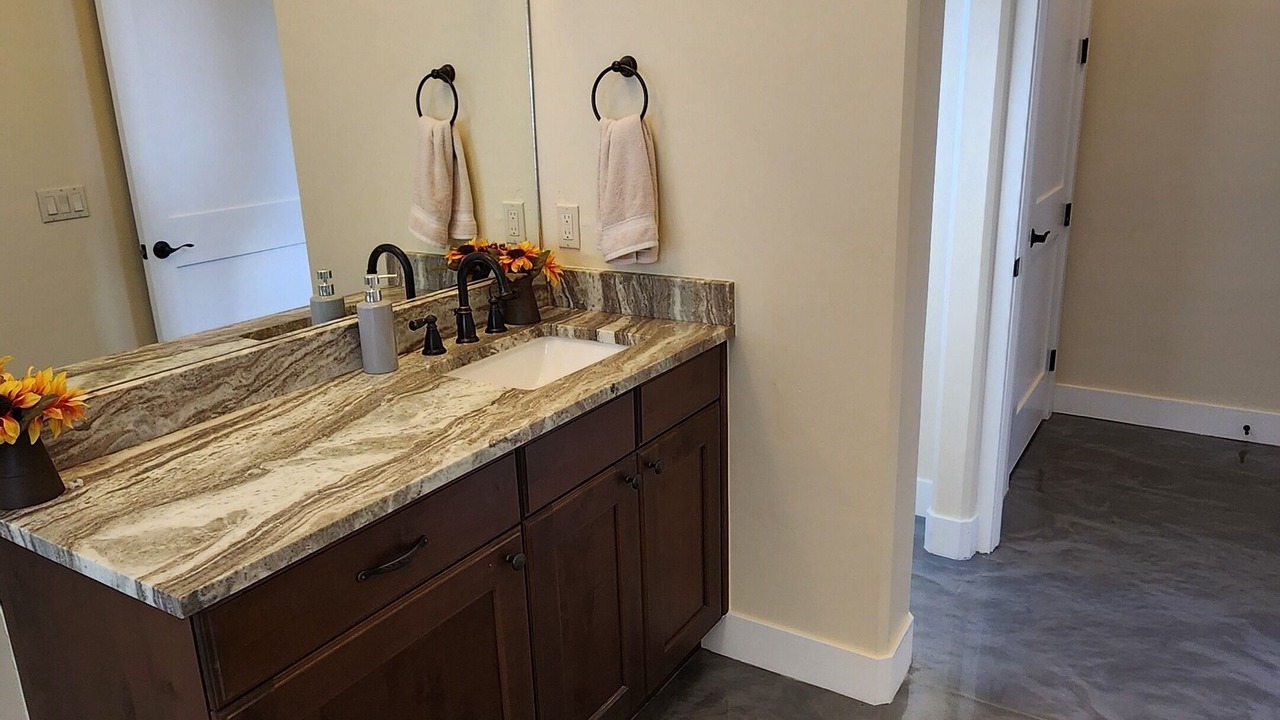 Photo of Bathroom in Edgemont Ranch