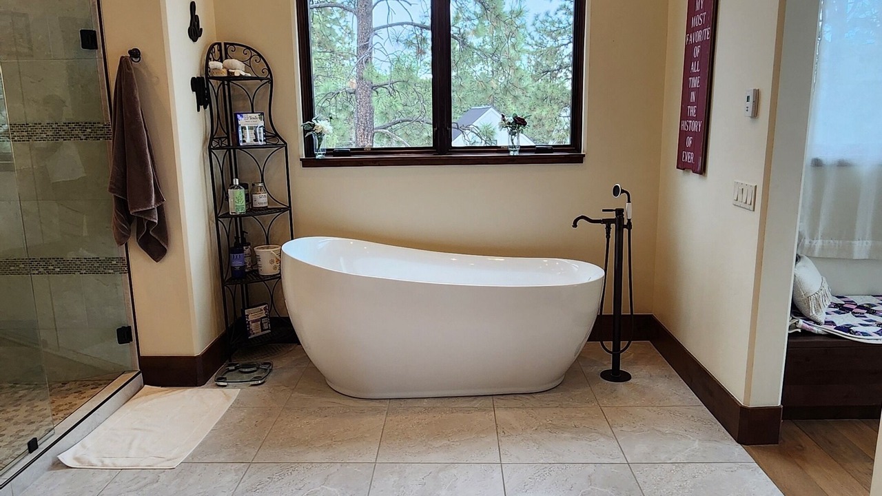 Photo of Bathroom in Edgemont Ranch