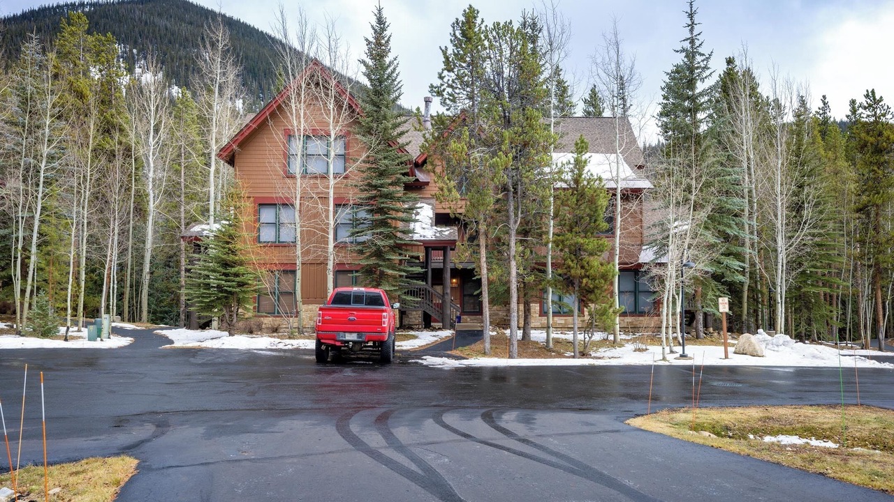 Photo of Others in Keystone