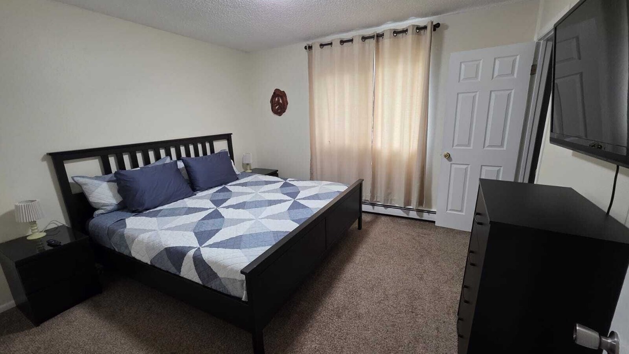Photo of Bedroom in Northeast Anchorage