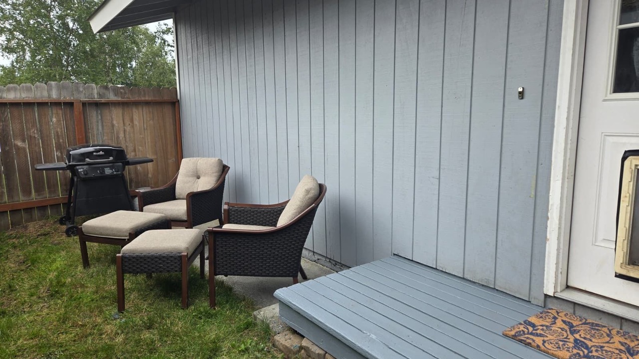 Photo of Patio Balcony in Northeast Anchorage