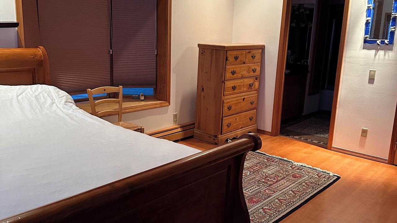 Photo of Bedroom in Juneau