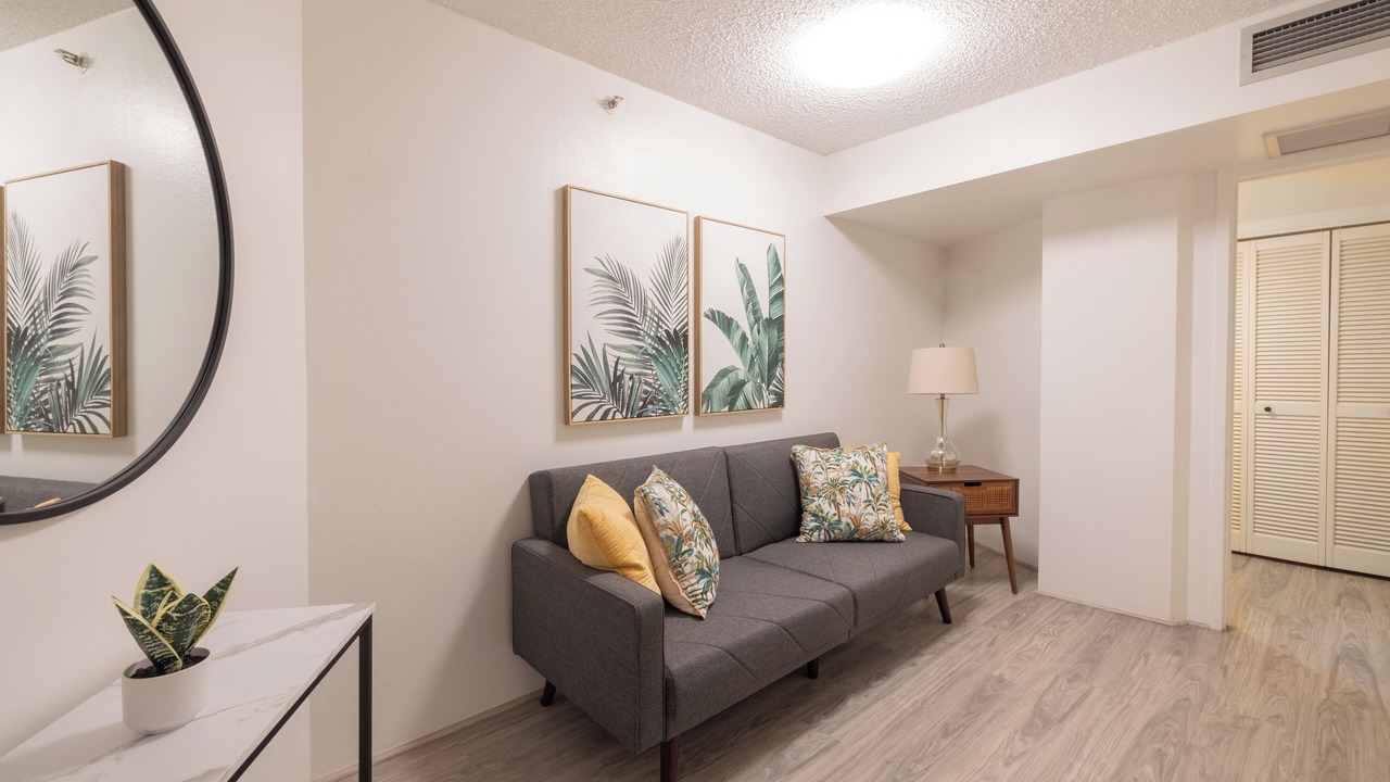 Photo of Livingroom in Downtown Honolulu