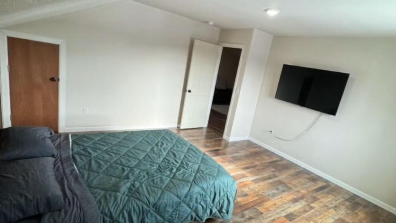 Photo of Bedroom in Lake Louise