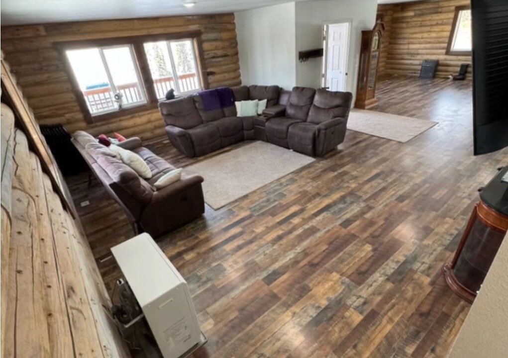 Photo of Livingroom in Lake Louise
