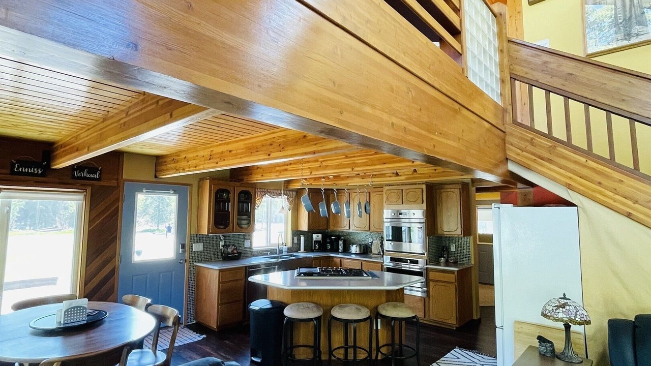 Photo of Livingroom in Funny River