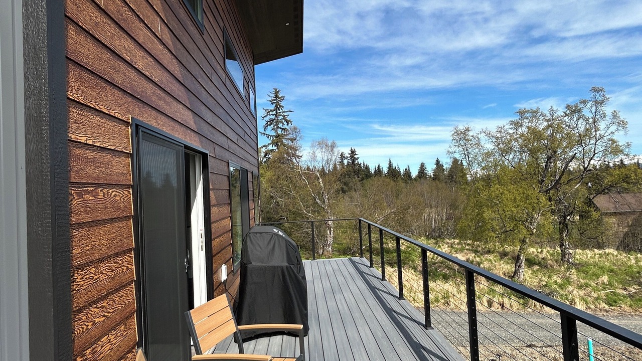 Photo of Patio Balcony in Homer