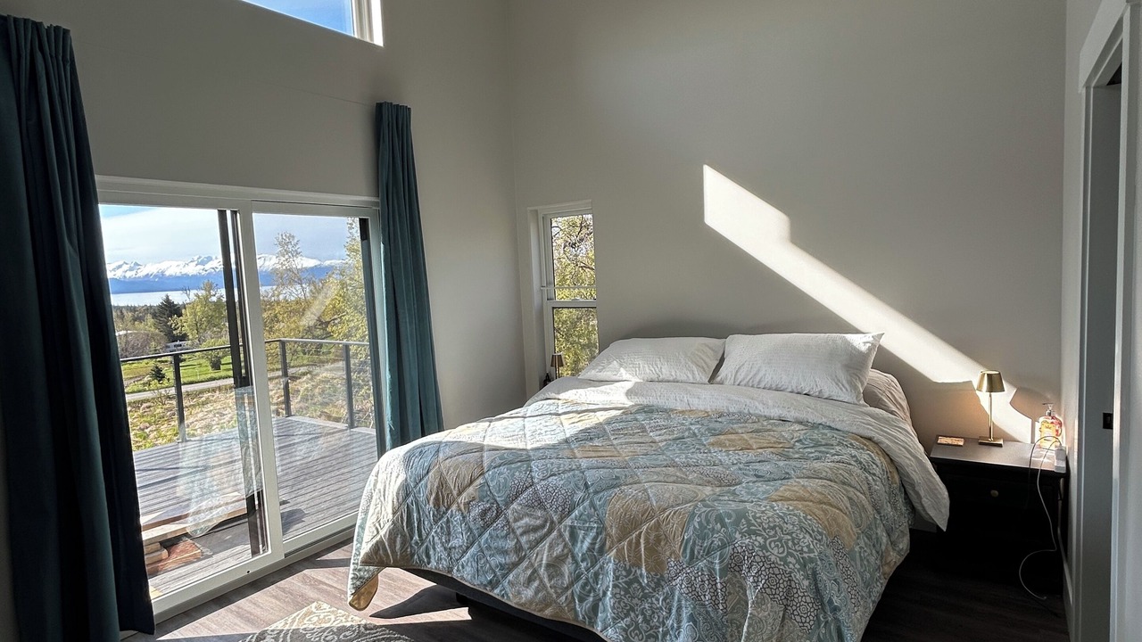 Photo of Bedroom in Homer