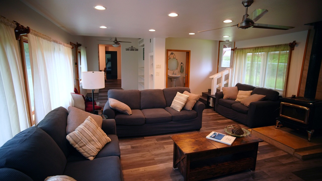 Photo of Livingroom in Ketchikan