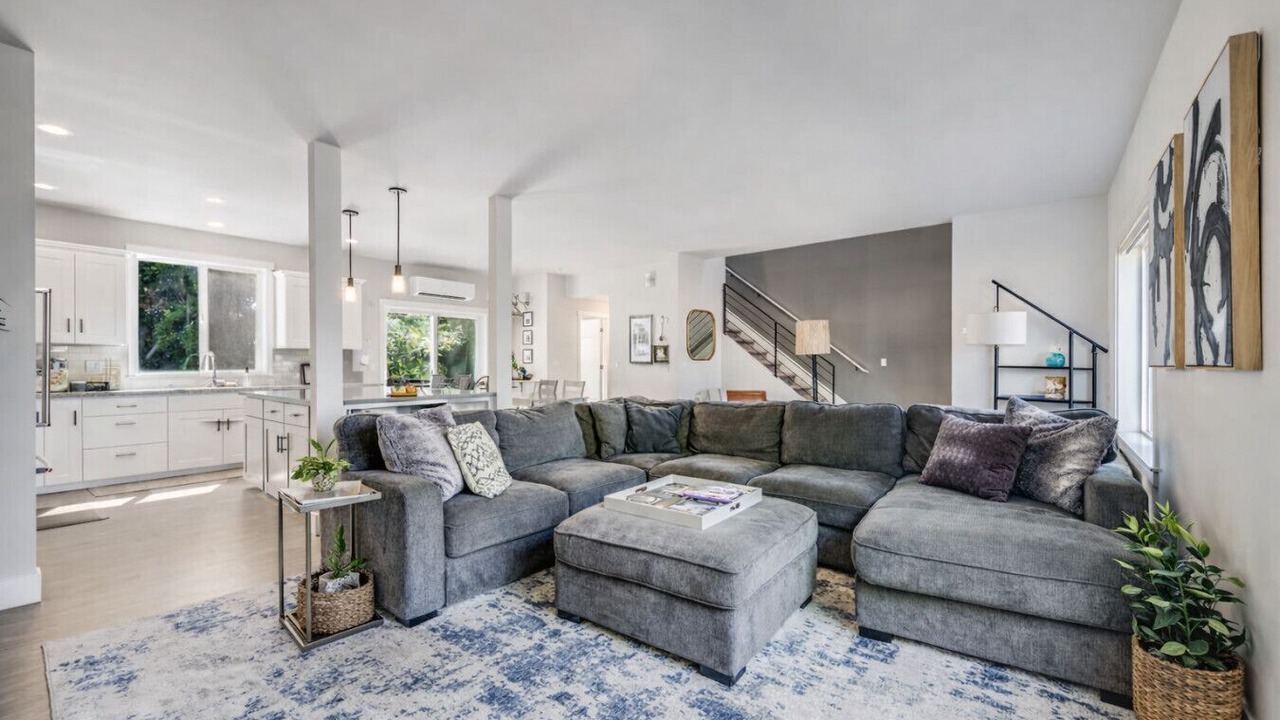 Photo of Livingroom in Central Tacoma