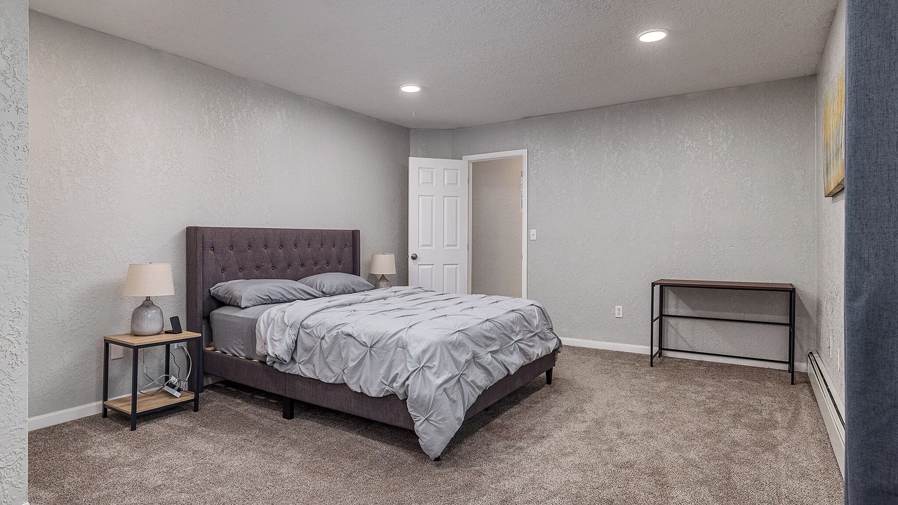 Photo of Bedroom in Wasilla