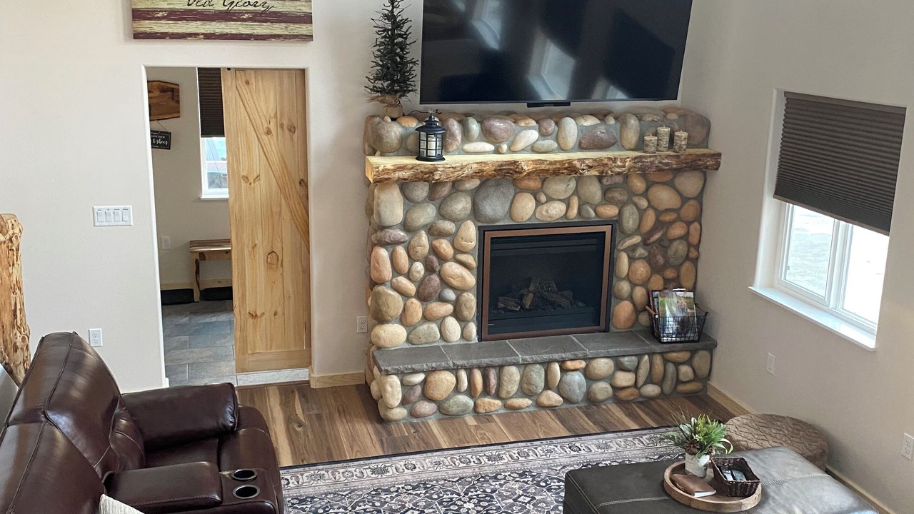 Photo of Livingroom in Fishhook