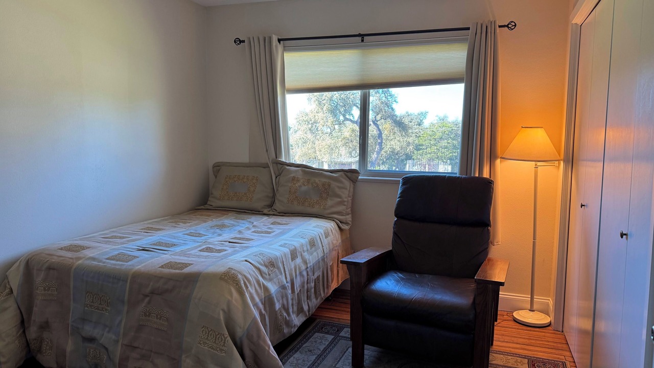 Photo of Bedroom in West Oak Hill