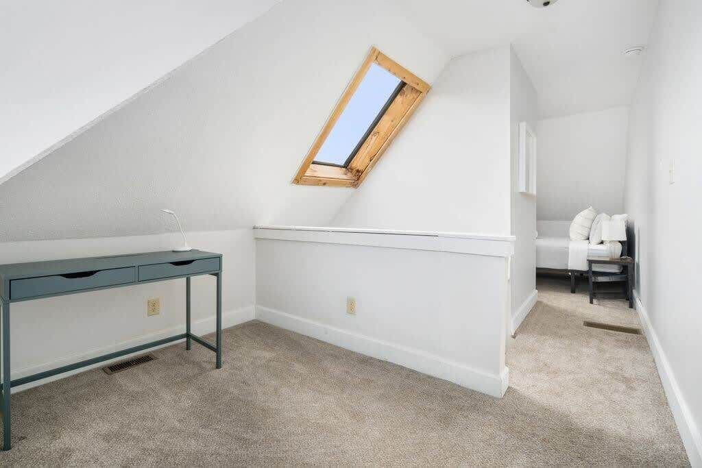 Photo of Bedroom in Weinland Park