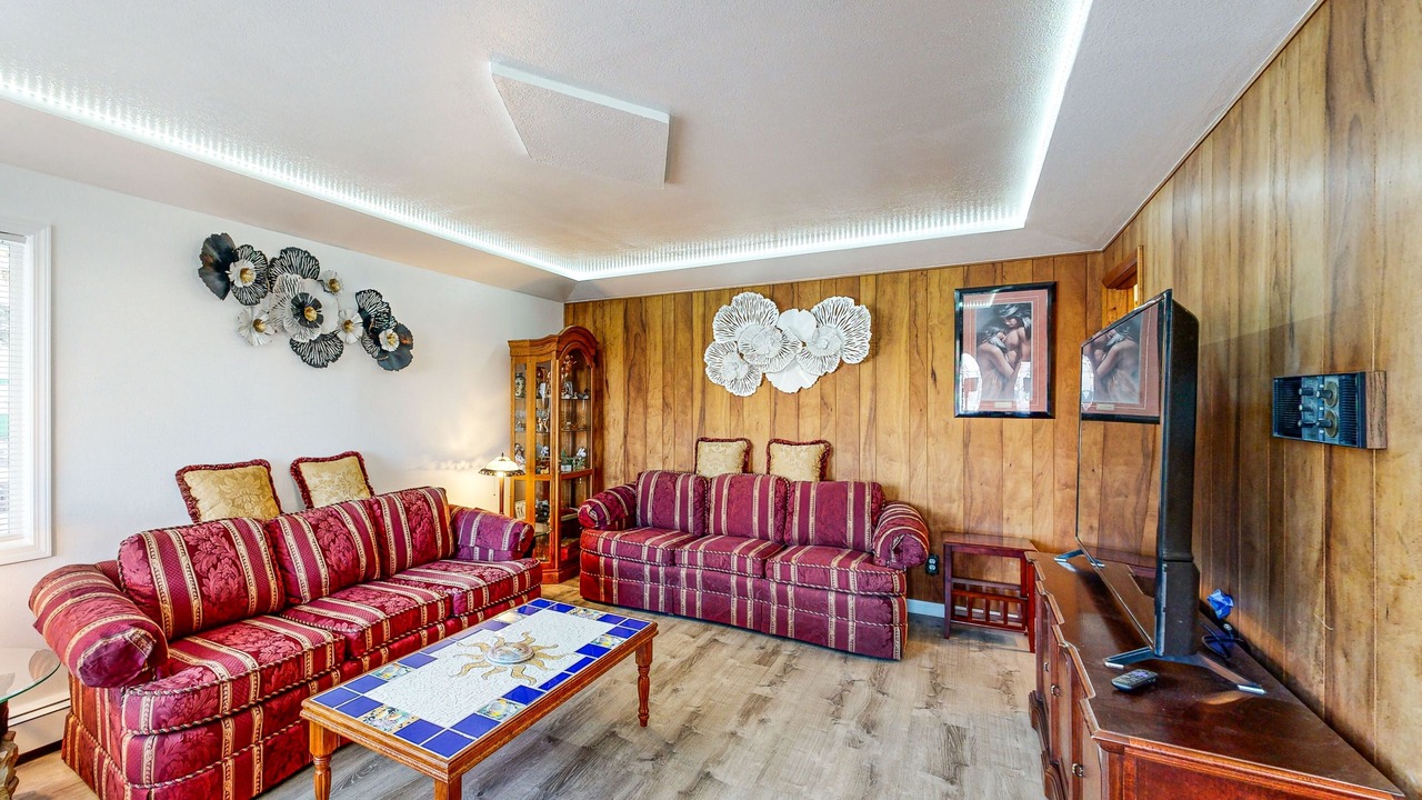 Photo of Livingroom in Russian Jack Park