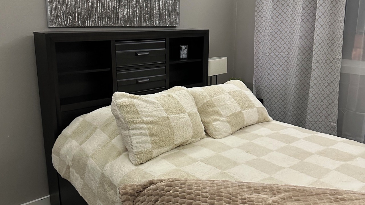 Photo of Bedroom in Midtown Anchorage