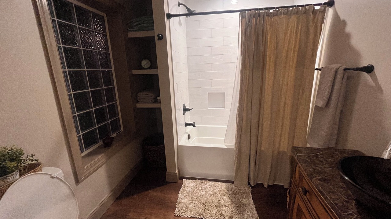 Photo of Bathroom in West Jefferson