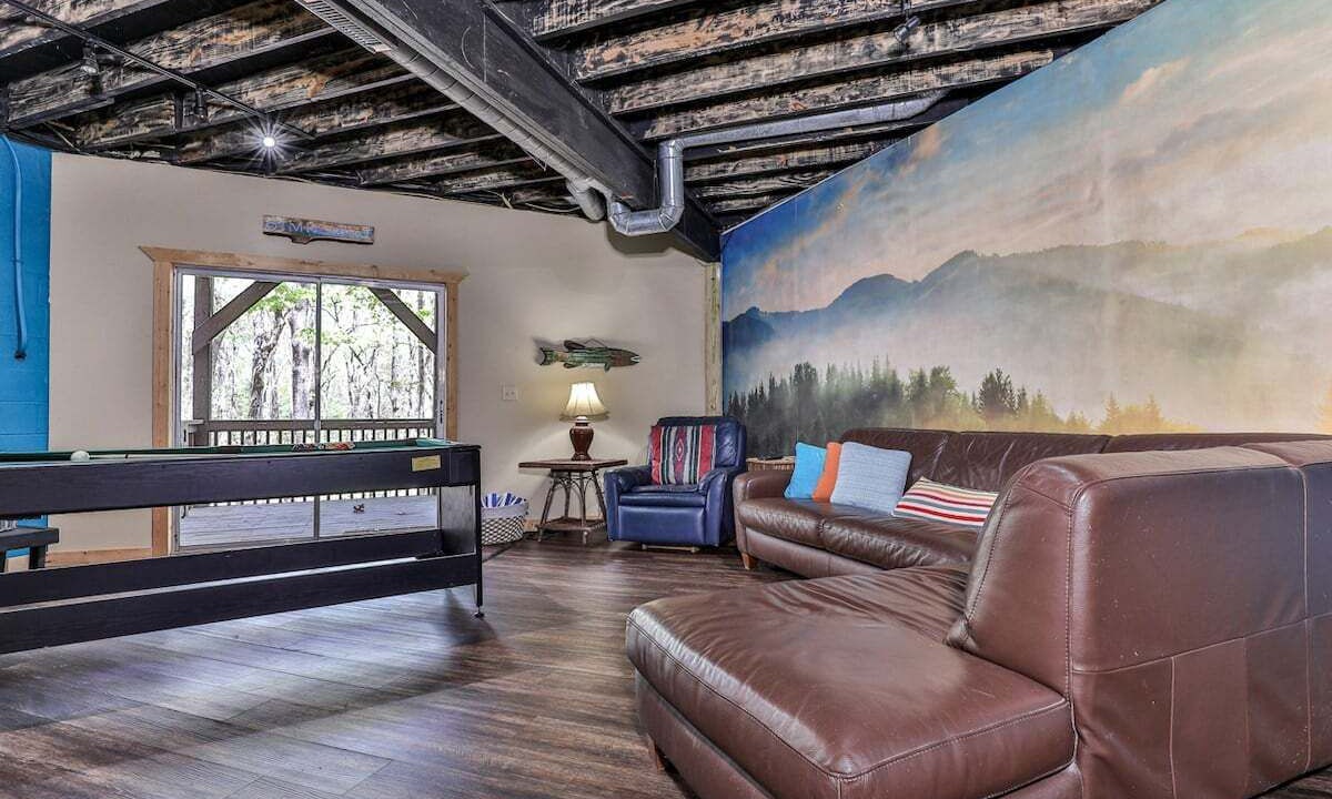 Photo of Bedroom in Walnut Mountain