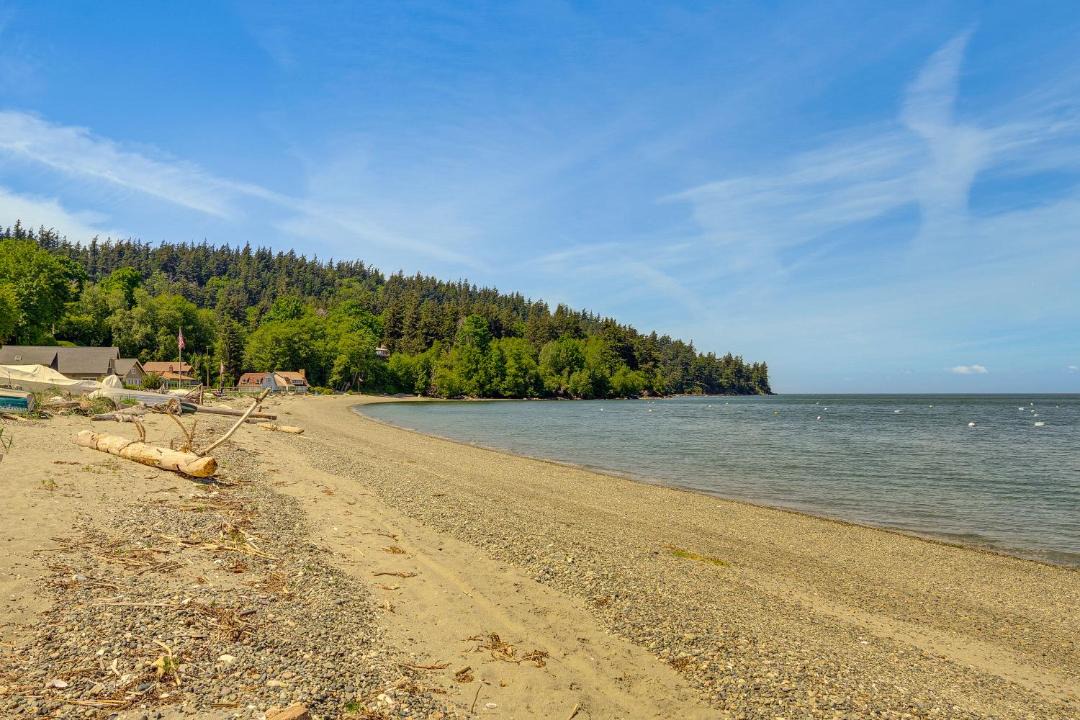 Photo of Others in Lummi Island